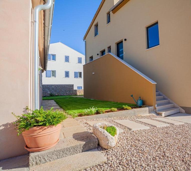 Apartment Leni Cres Dış mekan fotoğraf